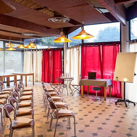Ibis Budget Saint Christol Les Alès Exterior foto