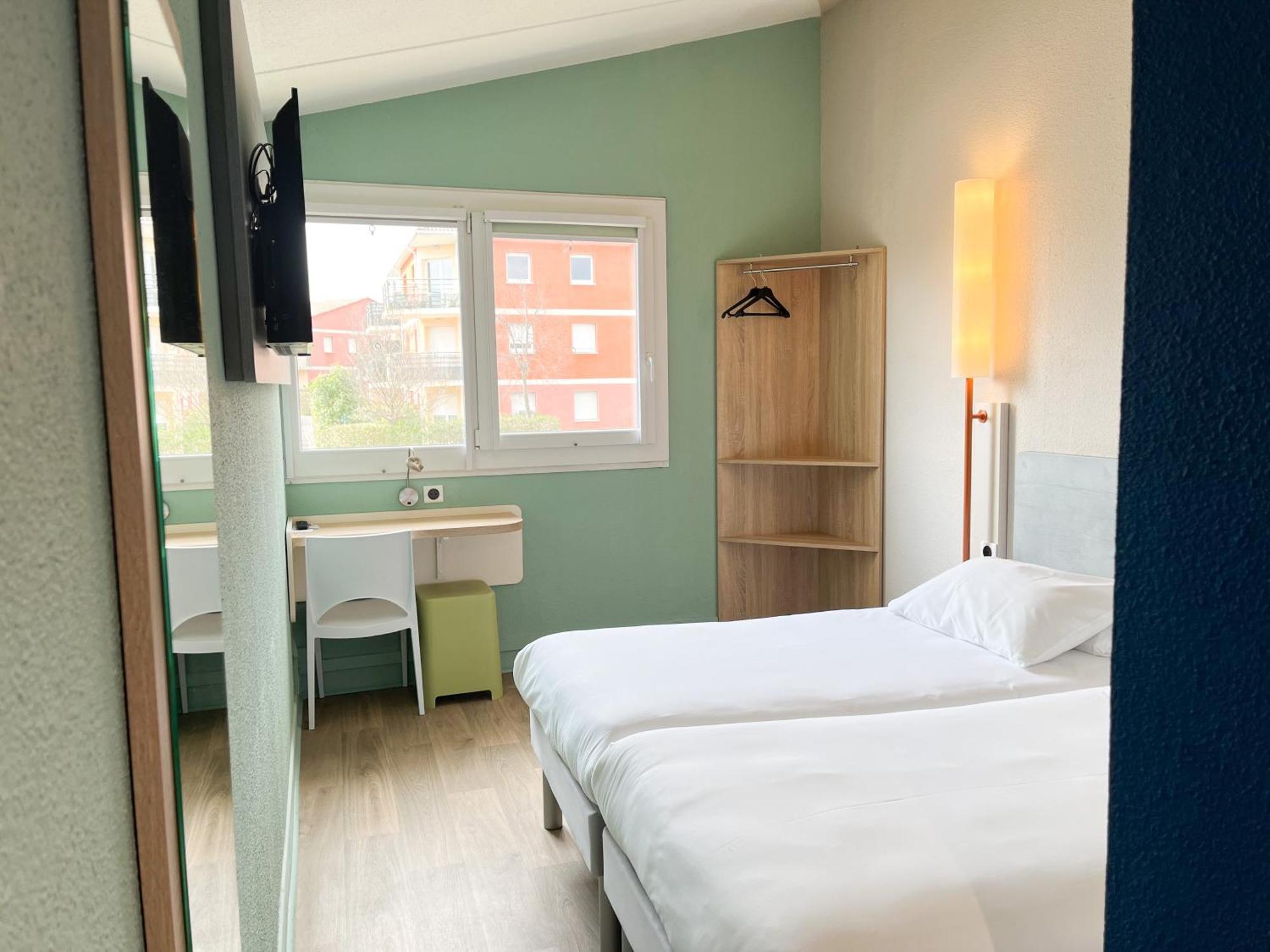 Ibis Budget Saint Christol Les Alès Exterior foto
