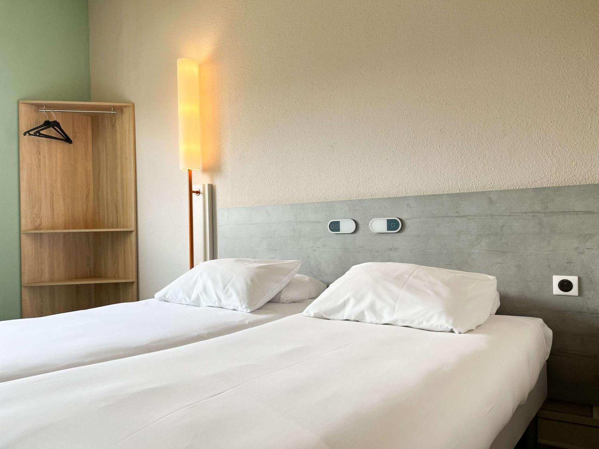 Ibis Budget Saint Christol Les Alès Exterior foto